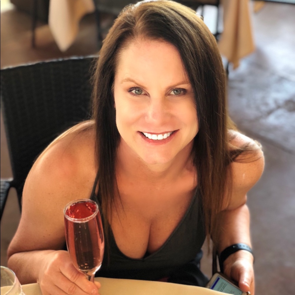 Meet your Posher, Kelli